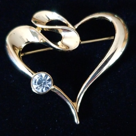 Vintage Heart Rhinestone Brooch Gold Tone - Picture 5 of 12